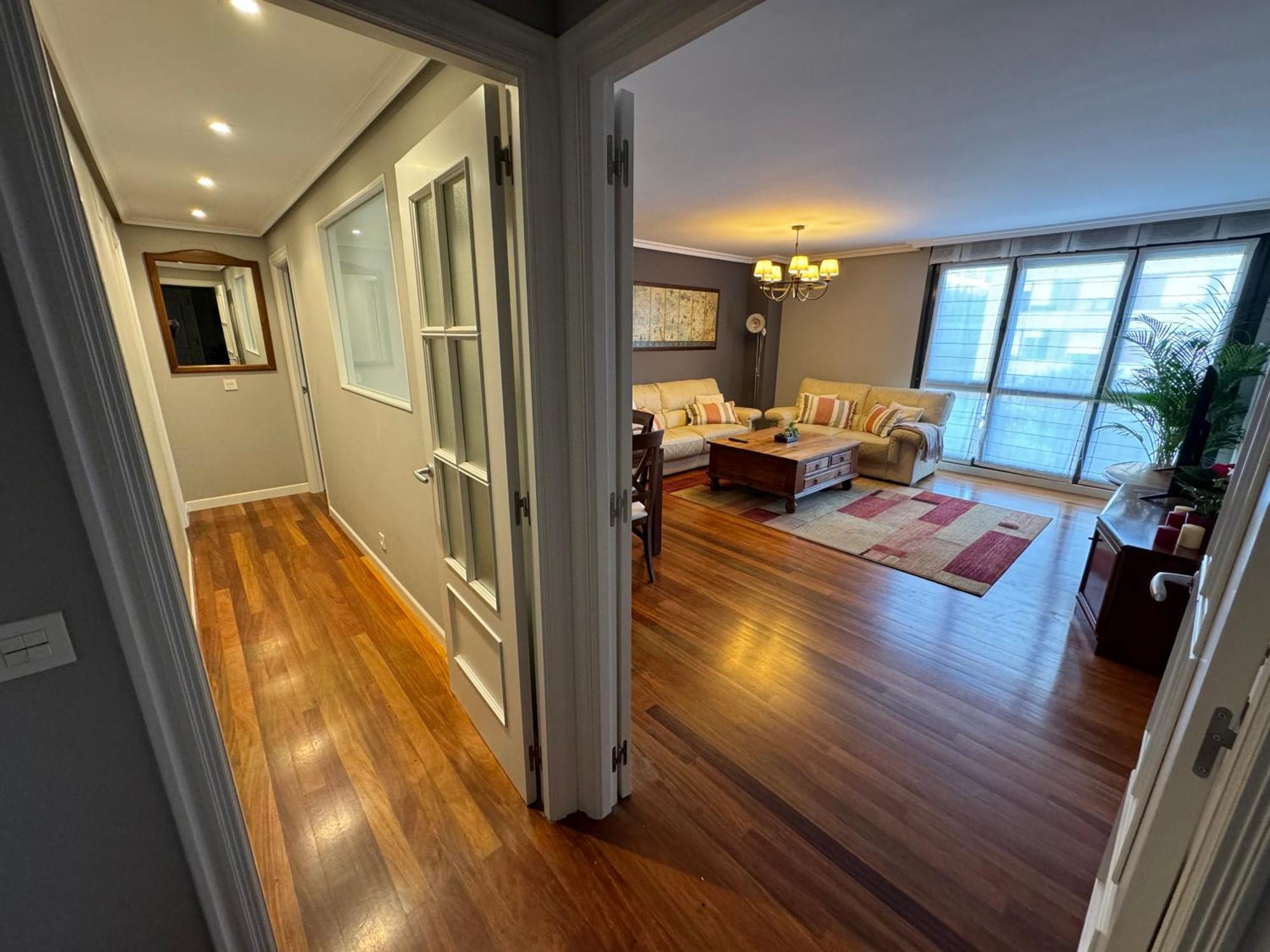 Sunny Apartment, Near Coast. *